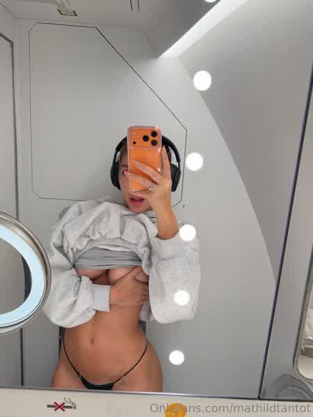 1b2018f16353193b750e6ca05d0937f82d56af807d9ced7f23914ea9186ae9db thumbnail