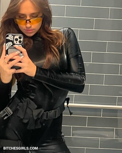 8684463093364015738213957064212578199 thumbnail