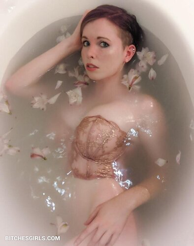 37712459158278560783414258005894962835 thumbnail