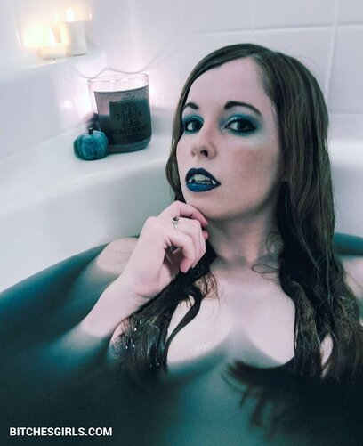 61929800935007015244767684645808674870 thumbnail