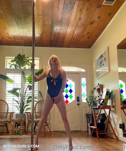 202978703830890191961129315810088924213 thumbnail