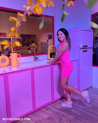 239577592187906521465008091997275793737 thumbnail