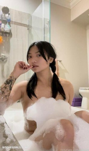 77780593897984065046465795847644212729 thumbnail