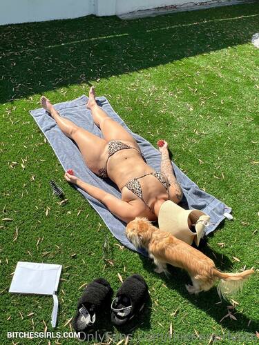 Tiiieeen Cattien Nude - Tiiieeen Nsfw Photos