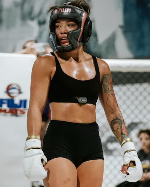 8c231aa32c3358cf5a8b45e095941b160e16abaffc767dc47bfb5604bf3e7df2 thumbnail