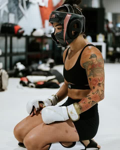 8cb924d7a6ae4ac8570306ac0f52331c708122c1c3d1b6226b20fd066fc9146c thumbnail