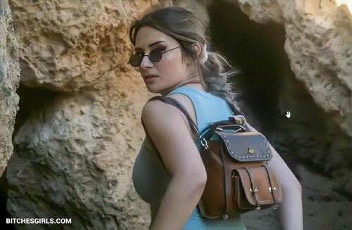 134628644090765584800115689272667773104 thumbnail