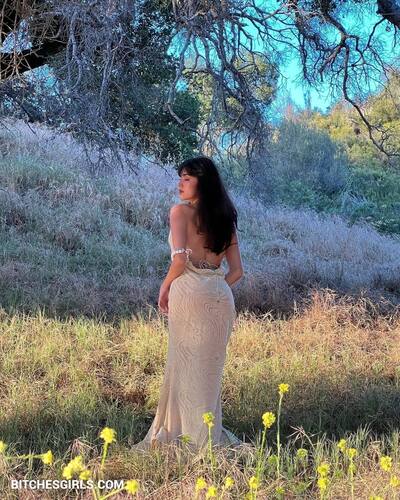 139376113360807263529539658744878301853 thumbnail