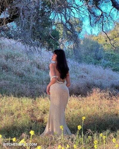 42198908697691201221088123395869744874 thumbnail