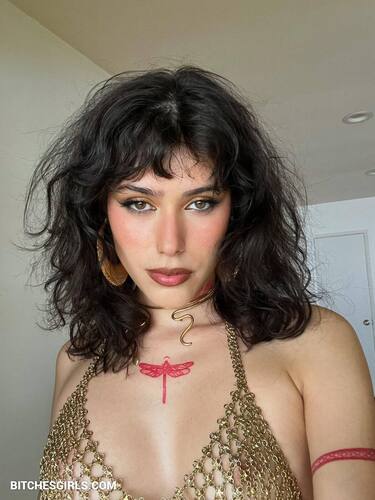 12311897140753814597009781645421239051 thumbnail