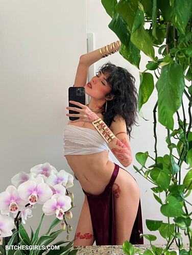 248986926073009908022175700593266796795 thumbnail