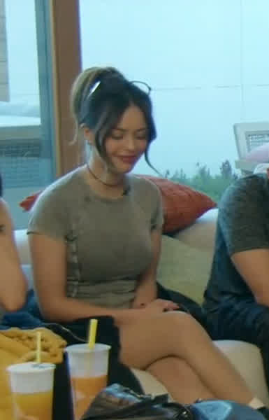 80ff930fe0a2e9d8ab25e01803960b060679ddea7a2b98bfc644c0230c37c514 thumbnail