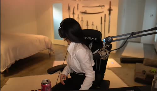 17772278377187476682138476815004856906 thumbnail