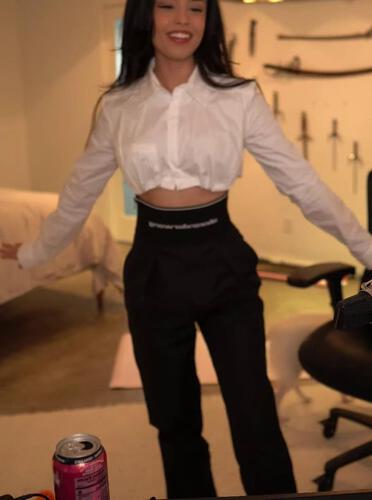 61373180135681441359729550223624095002 thumbnail