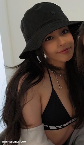 274016684051596232454943158083602805835 thumbnail