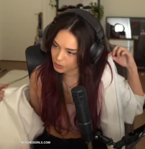 51ad11d6e0d643686e41ca0d738b4541f9c86c72a87f687caed82d075864800d thumbnail