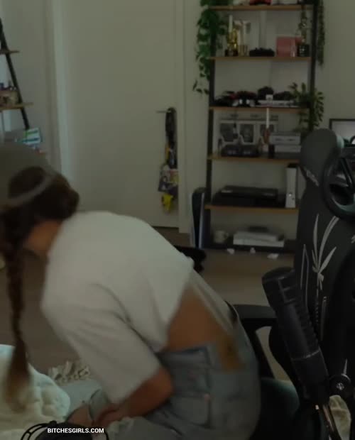 5b7cc3e7cfa2f67f21629059a16eb5d07abc3bee9453c1f8d10952a98cc0e52f thumbnail