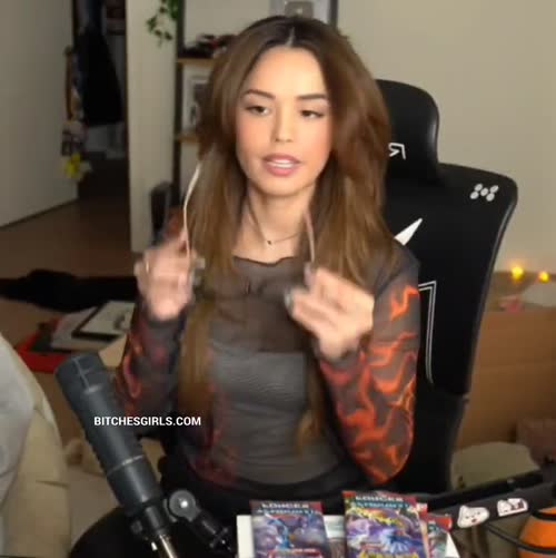 8d8233e34f6147dce3b45d4128548c7b751e0784daa03d2b520a77fa0a96779c thumbnail