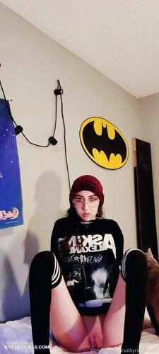 70065378342612325184262012440292577585 thumbnail