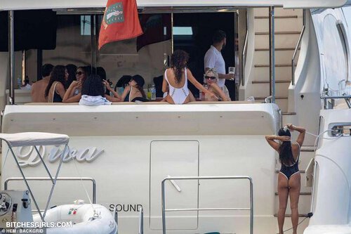 153078360585938558351692293382116620947 thumbnail