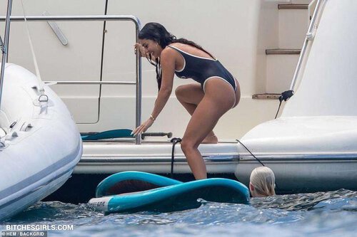 254896549399344828765967855918049084441 thumbnail