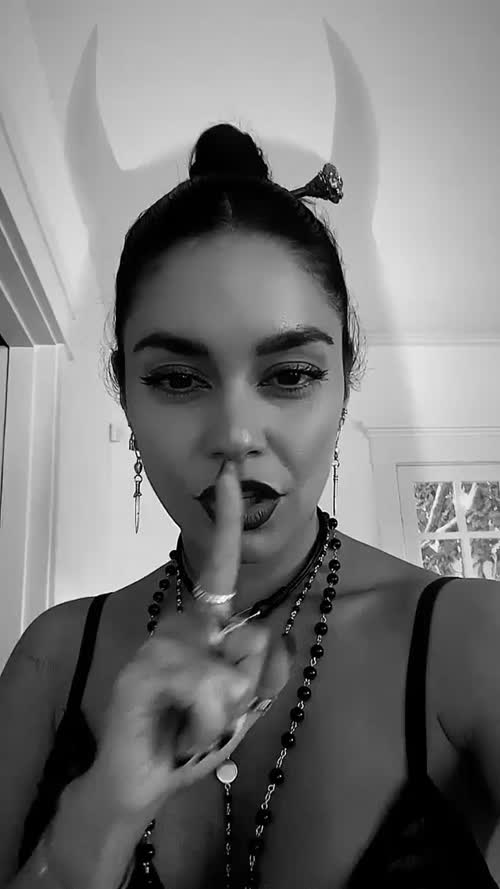 176388884829771876335228766581114048030 thumbnail