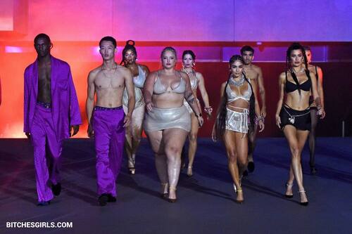 107399839725958596452803712831076585562 thumbnail