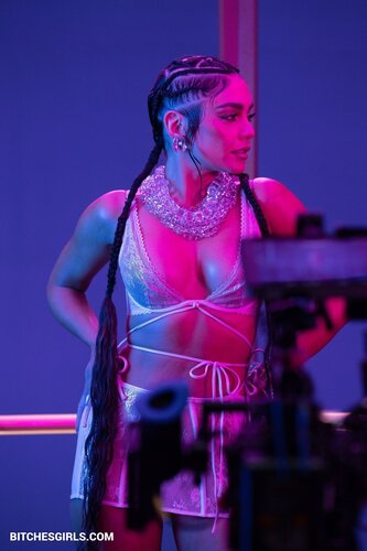 107735667641942485786298144458878780318 thumbnail