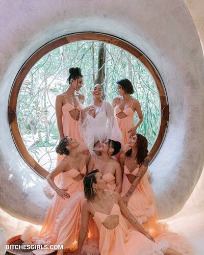 99179563408388013422454817848197851703 thumbnail