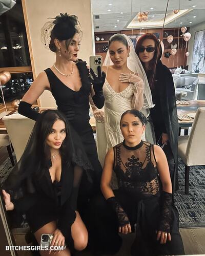 262392673709333121584523358308521166369 thumbnail