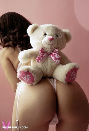 225956906318626833434456217429275638037 thumbnail