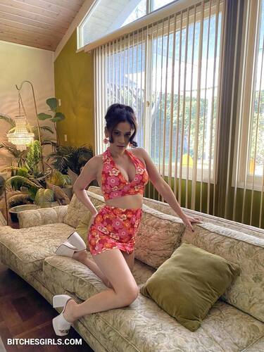 173258257664583455260010805967966207602 thumbnail