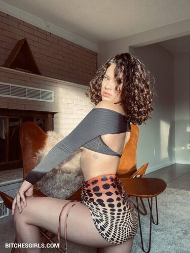 198402167480002640122512557612757571708 thumbnail