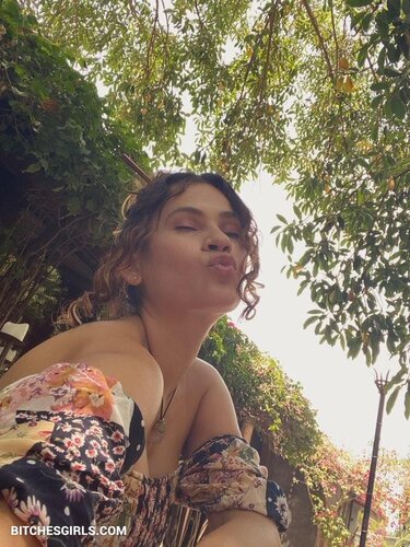 262489975405993667723573216947837756607 thumbnail