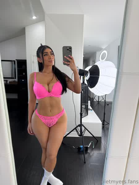 27fbca549919b7593a393fdabf29fe6b70936bdacbbb46e22c954dd46085a55d thumbnail