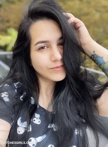 166300783643983586333806733095876088635 thumbnail