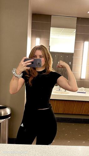 162593836515280948220730646436053274296 thumbnail