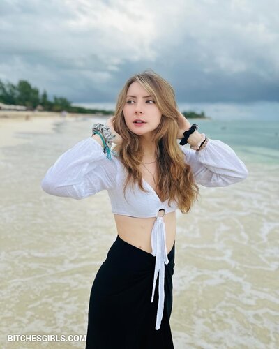 220379958072327842031287275096054819464 thumbnail