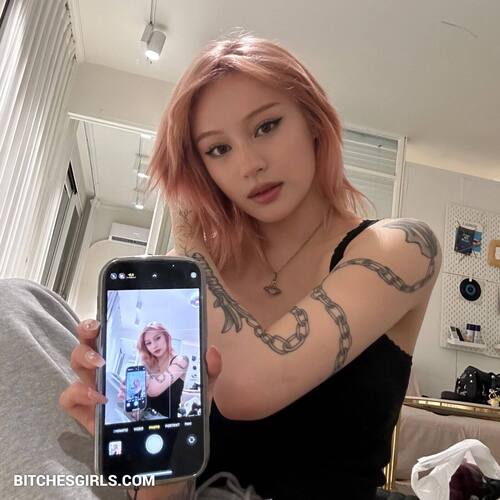 74978858318608875588555459785564276286 thumbnail