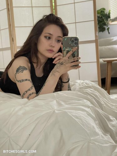 286111444404065258565377735733185207552 thumbnail