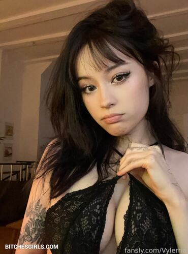 239128409624866847087759403646289639985 thumbnail