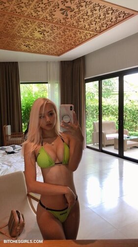 21471474419518876554235037651727947469 thumbnail