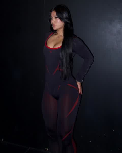 2385633f2b30996ad9f5afa7ce0bfccb4a56b18a26d601589b27fe3c1d55e259 thumbnail