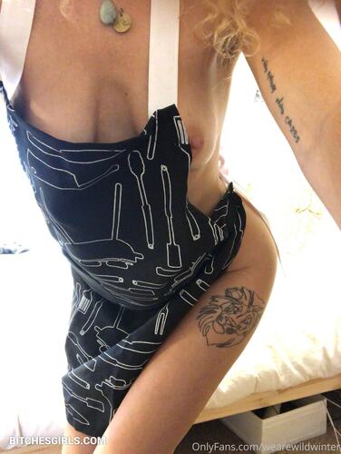 297785788416140106244612656865881898455 thumbnail