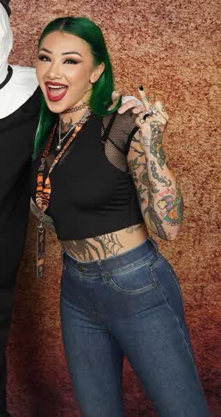 19b98d6756cf316fcdf3be5660210654906a82947a540dccc75b3eeb1fecf578 thumbnail