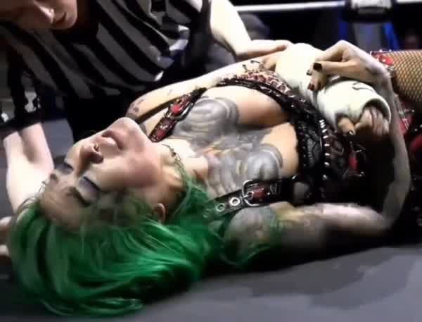 33a2763cdfc78d2bd4770cbbe4fd1f03290889b4ba687bffbfa62f6832020d7f thumbnail