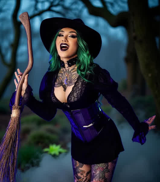 ec7d0b32fe14618758667946573177910d0d2f15a78af6e50cc2d28b16ac8c56 thumbnail