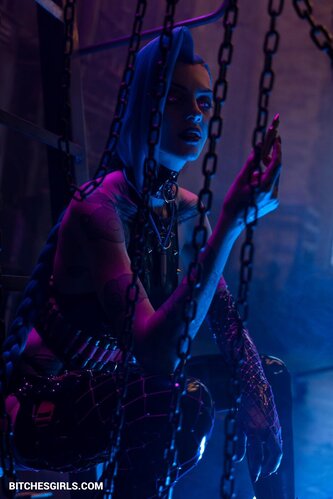 132550397948387611687039488201092357123 thumbnail