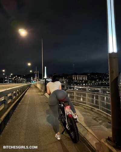 100979899054277368158881919639509134700 thumbnail