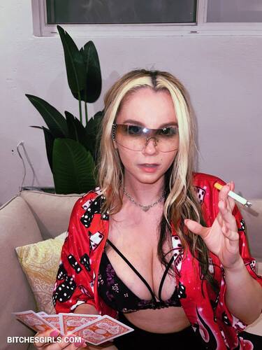 242816096982449063682333244623026583489 thumbnail